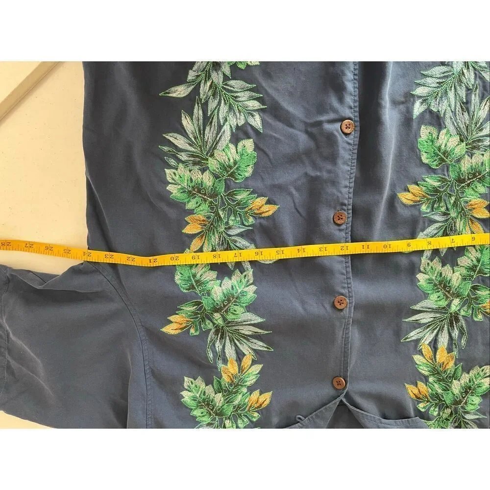 Tommy Bahama Blue Floral Button Down Shirt- L - Picture 4 of 5